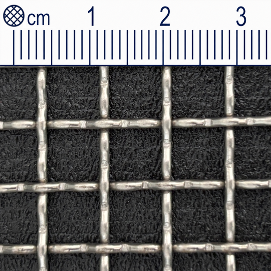 Drátěná tkanina z nerezové oceli, velikost oka 7,1 mm (Mesh 3), průměr drátu 1,4 mm, V2A 1.4301, na míru