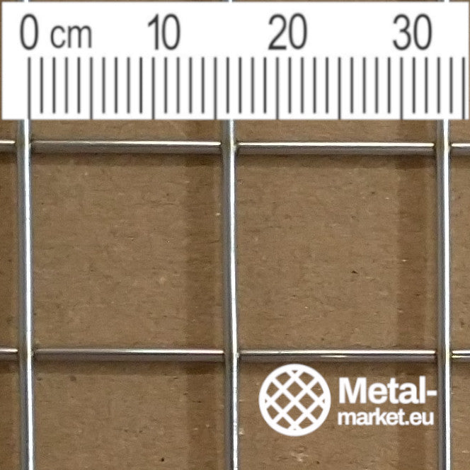 Schweißgitter Edelstahl Maschenweite 15,8 mm Drahtstärke 1,2 mm V2A 1.Schweißgitter Edelstahl Maschenweite 15,8 mm Drahtstärke 1,2 mm V2A 1.4301
Punktgeschweißte Drahtgitter aus Edelstahldraht Längsdrähte und Querdrähte sind an jedem K